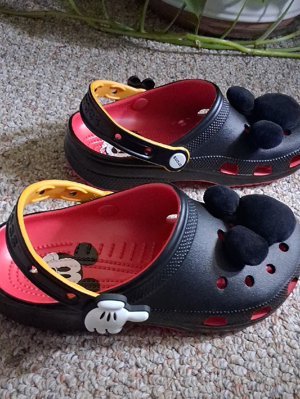 CROCS Black Red and Yellow Women Mickey Mouse Clog - Picture 4 of 6